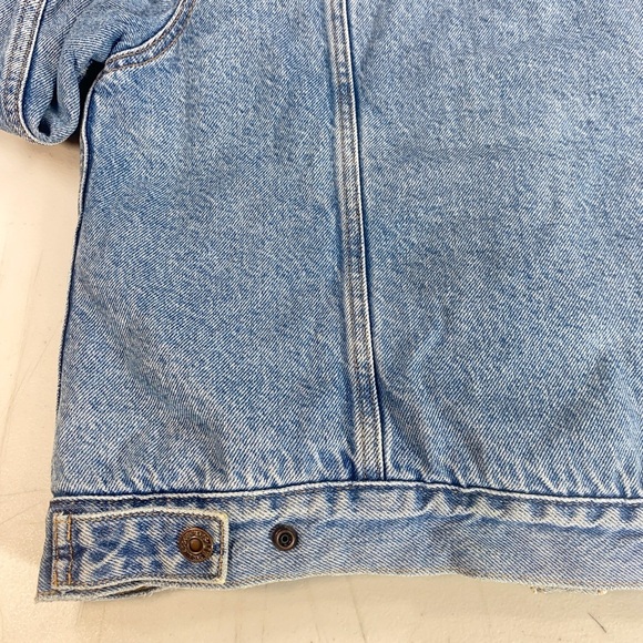 Levi's Denim Jacket with Sherpa Lining Size Women’s Large - Picture 5 of 10